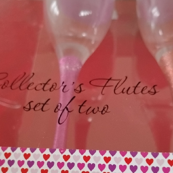 D- NWT Heart Design Champagne Flutes - Set of 2 - Picture 5 of 10